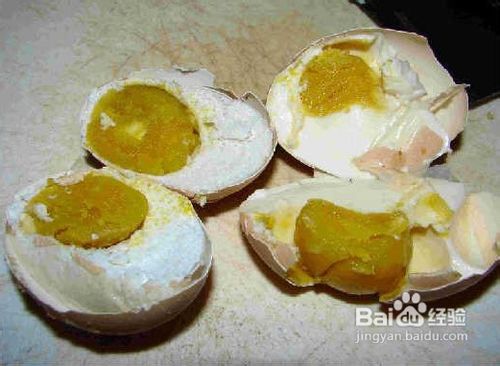 腌咸鸡蛋的奇妙之旅：从厨房小白到腌制达人