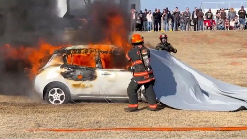 安徽广德火灾中的英雄：消防员父亲的无悔之言