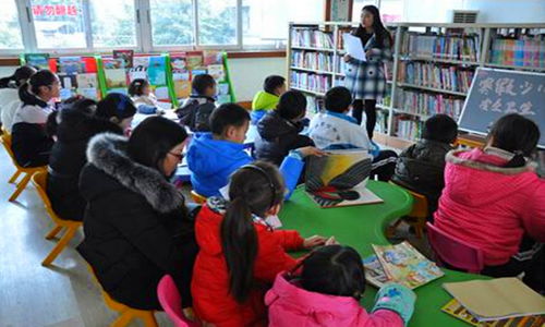 让学生爱上阅读：从课堂到家庭的全方位引导