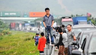 为什么全国各地突然刮起了高中双休减负的风？