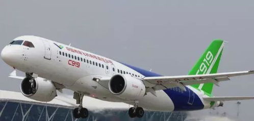 惊魂一刻：亲历波音客机空中冒烟紧急返航事件