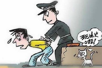 牌桌上的悲剧：男子因“暗杠钱”争执诱发心脏病离世，牌友被判担责7%