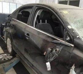 车主经历车祸主副驾安全气囊未弹出：真相到底是什么？