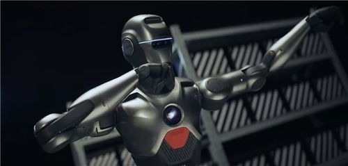 见证奇迹：人形机器人完成全球首例前空翻特技