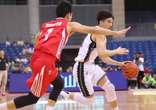 郭艾伦刚出院就与朱芳雨吃烧烤，背后的故事让人感动