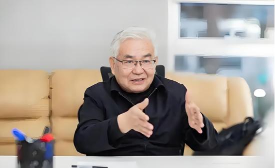 全民智驾元年，DeepSeek助力汽车智能化新篇章