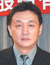 李威从被告到污点证人：娱乐圈的另一面