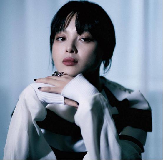 辛芷蕾新剧引热议：男友视角下的情感抉择