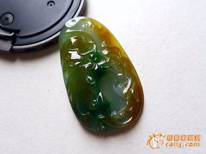 玉坠碎了别扔！他找到老师傅无痕修复，结果让人惊叹