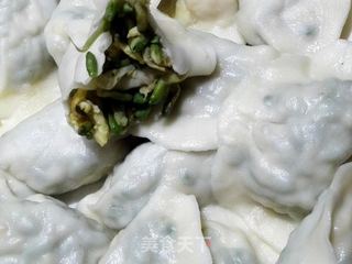 槐花飘香，饺子情浓——一段关于家乡的味道记忆