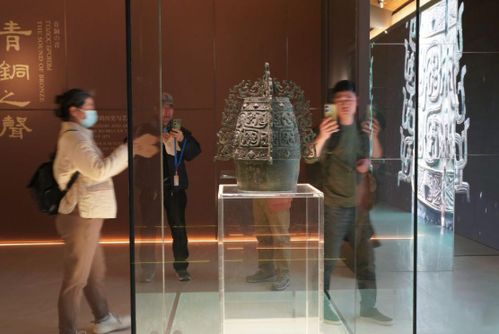 奋进的春天：在文化与精神中重塑自我