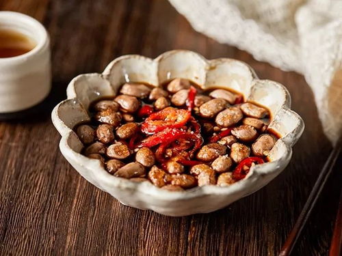 小花生的钟摆人生：承载百年的香气与记忆