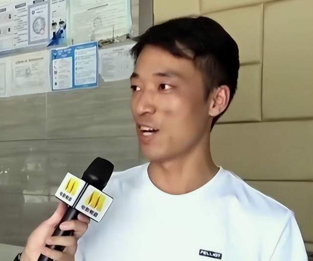 怀念菜刀哥李坤朋：一位草根歌手的追梦人生