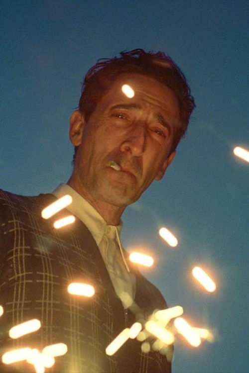 《阿诺拉》获奥斯卡最佳影片，知友推荐度66%，这部电影到底值不值得一看？