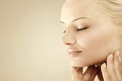 35+女性的抗衰秘籍：童颜针避坑全攻略，医生亲授「生长型填充」选择技巧