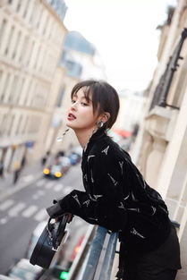 辛芷蕾白客新剧《仁心俱乐部》：女A男B的医界轻喜剧