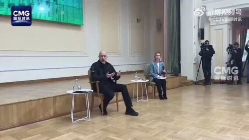 美国暂停援乌：俄乌如何回应？