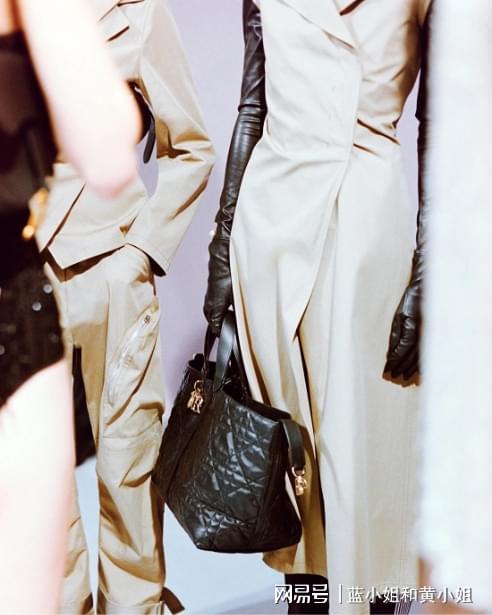 迪奥2025秋冬女装成衣秀：一场艺术与时尚的巅峰对话