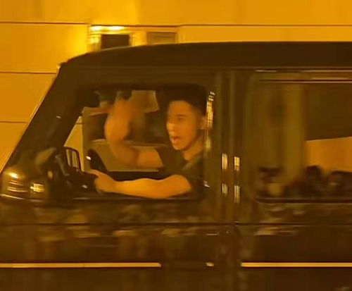 开着银河去丝奔：一场浪漫与梦想的追逐之旅