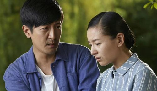 李宇春登上年代剧舞台：从超级女声到荧屏新角色