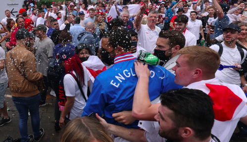 无球能力与持球核心之争：为什么部分球迷更青睐无球球星？