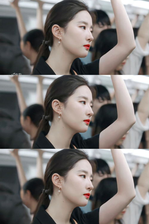 女性的职业反差可以有多绝？