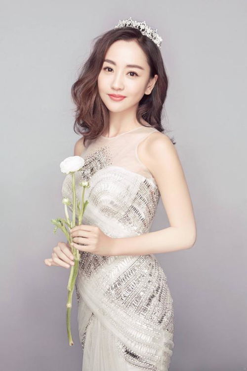 杨蓉演技再获认可，实力派演员的低调与坚持