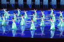 《月影之境》：一场关于生命与艺术的深度对话