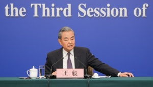 王毅用哪吒闹海回应中美科技竞争：大国气度与文化自信