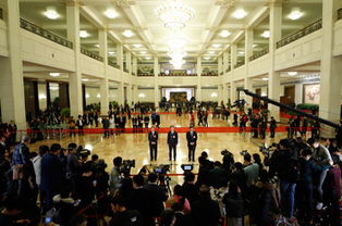 亲历第二场代表通道：感受新时代青年代表的风采