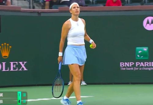 郑钦文2:0阿扎伦卡，硬地赛场上的逆转奇迹！