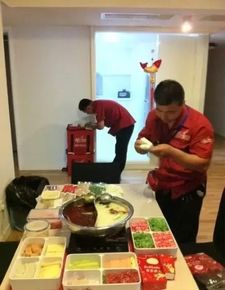 男子往海底捞火锅内小便？真相大白！