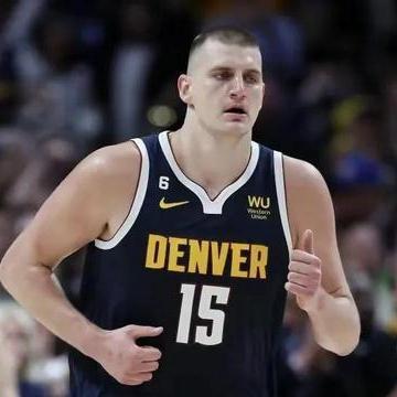 约基奇创造历史！NBA首个30+20+20数据的奇迹之夜