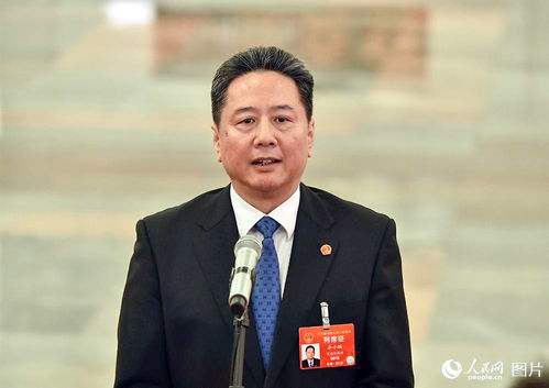 亲历全国两会第二场“部长通道”：感受开放与自信