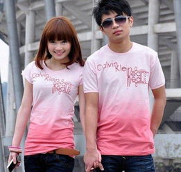 春天情侣装大测评：从街头到心动的时尚之旅