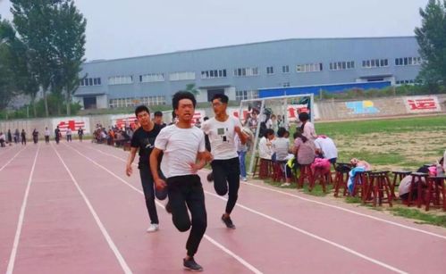 体育生的逆袭：从泰山陪爬到年入30万的秘密