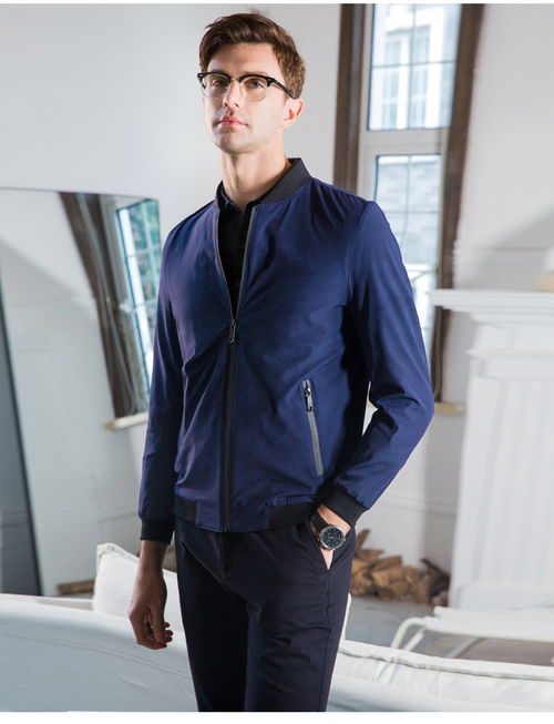 中年人的时尚密码：行政夹克背后的潮流轮回