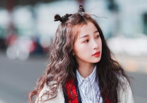 艺考女生笑起来神似虞书欣：一场关于青春与梦想的奇妙旅程