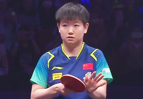 孙颖莎3-0横扫对手晋级，展现王者风范