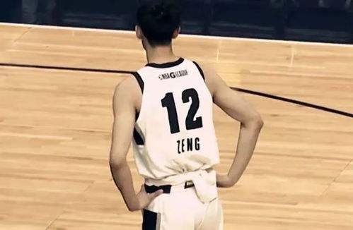 曾凡博25分7篮板，他用实力诠释未来之星