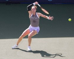 郑钦文冲击印第安维尔斯站八强：连胜背后的故事