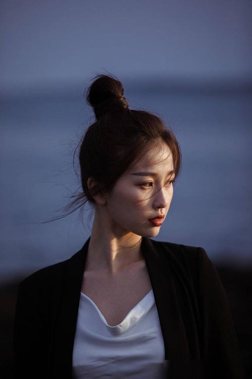 虞书欣的电竞圈人脉：从荧幕到游戏，她的社交版图