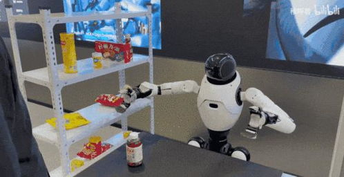 骑自行车的机器人出现了！人形机器人新技能大揭秘