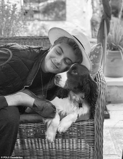 悼念卢森堡王子弗雷德里克：年仅22岁，被罕见病夺去生命