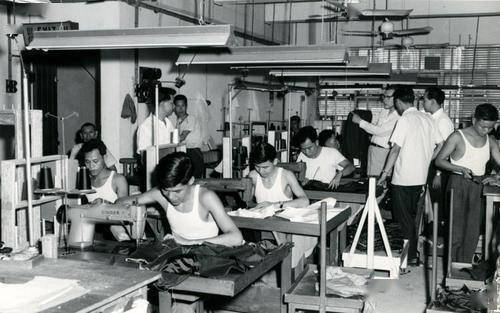 同样是“落后”武器，为什么振金长矛被嘲笑而水滴却备受推崇？