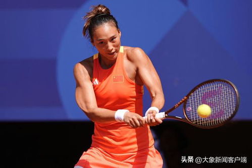 郑钦文展望对阵斯瓦泰克：从低谷到巅峰的挑战