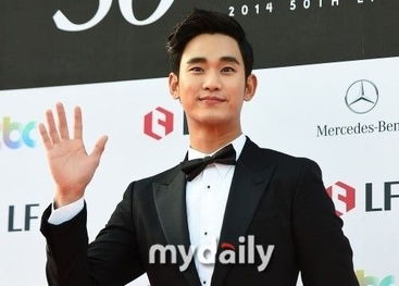 金秀贤或将亲自回应已故金赛纶争议：恋情与债务背后的故事