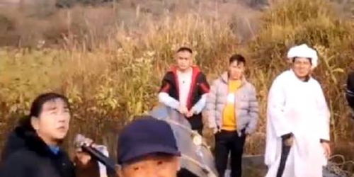 老人驾鹤西去：仙鹤盘旋送别抗美援朝老兵