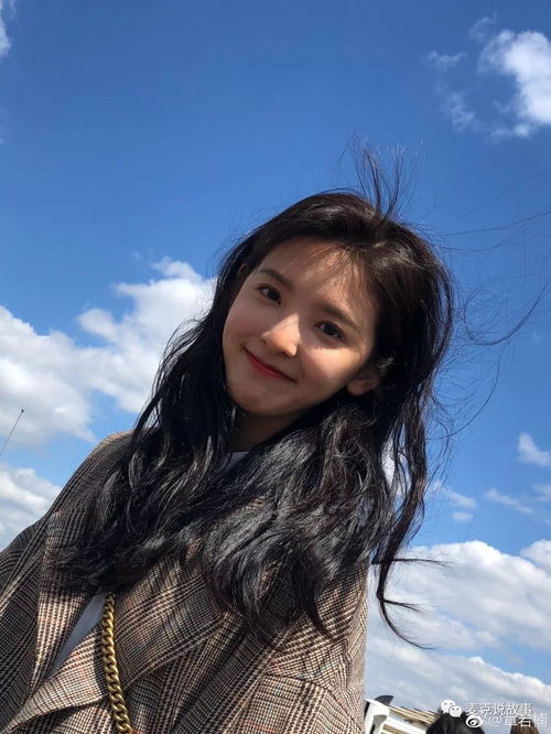 白敬亭章若楠四手联弹：一场浪漫的音乐邂逅