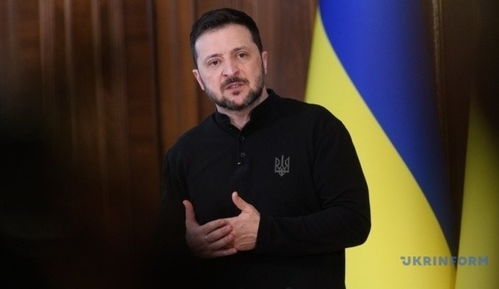 泽连斯基回应普京同意停火：一场复杂的国际博弈